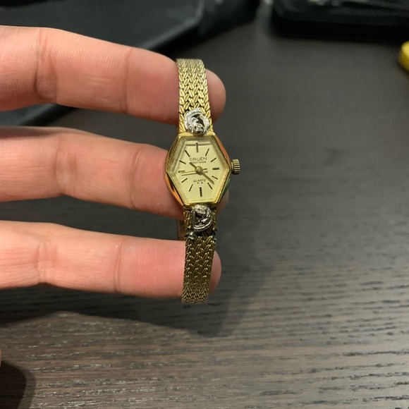 Vintage Gruen Precision Quartz Women’s Luxury Gold Watch Swiss Diamond rare - Picture 4 of 8